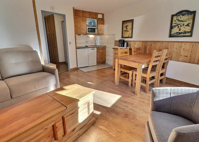 2 Pieces Confortable, Skis Aux Pieds, Proche Commerces - Fr-1-182a-36 Courchevel